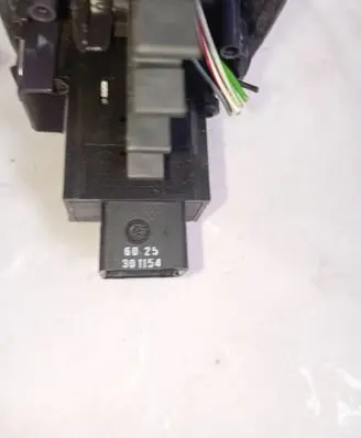 Renault Espace III Headlight level height control switch 602530