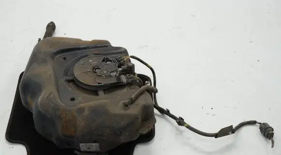 Land Rover Range Rover Evoque L538 AdBlue liquid reservoir GJ325J228ACACR GJ325J228AC