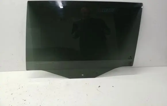 Volkswagen Tiguan Allspace Rear door window glass 43R004589 000266 DOT476M354AS3