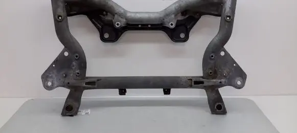 Mercedes-Benz C W204 Front subframe A2046280057