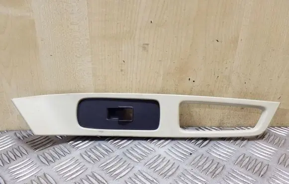 Volvo XC60 Other front door trim element 30766377