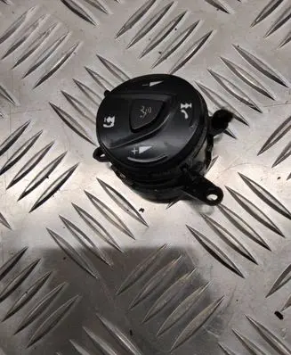 Ford Kuga II Steering wheel buttons/switches DM5T14K147DA 14APR16HR1