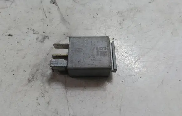 Opel Zafira B Other relay 13266315