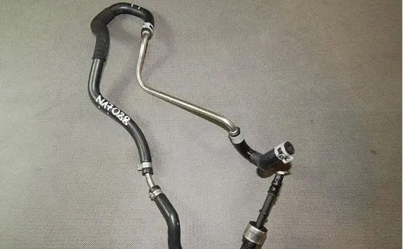 Volkswagen Golf Sportsvan Fuel line/pipe/hose 