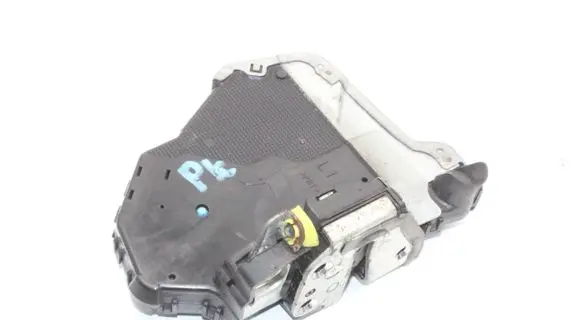 Toyota Prius+ (ZVW40) Coupe door lock (next to the handle) 