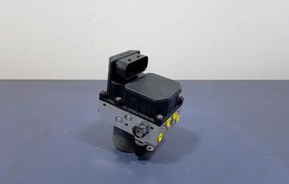 Audi A6 Allroad C5 ABS Pump 4B0614517G