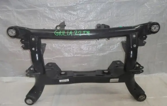 Alfa Romeo Giulia Rear axle beam with reductor 