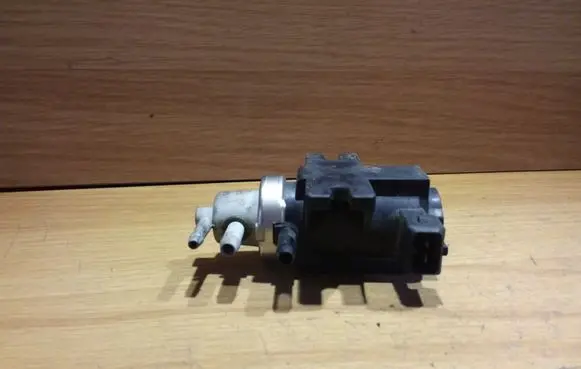 KIA Sorento Turbo solenoid valve 72190316