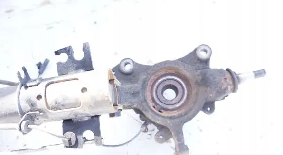 Renault Master III Front wheel hub