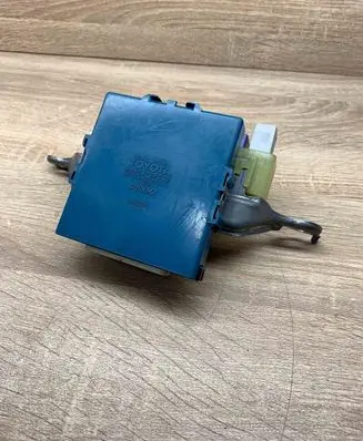 Toyota Corolla E140 E150 Central body control module 896180F020 MB1238009021