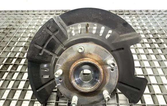 Hyundai Kona I Front wheel hub spindle knuckle