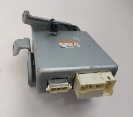 Lexus RX 450H Power steering control unit/module 8965048200