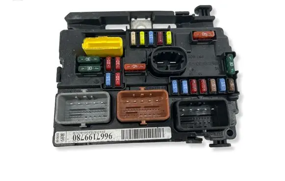Citroen C3 Picasso BSM Control unit 9667199780