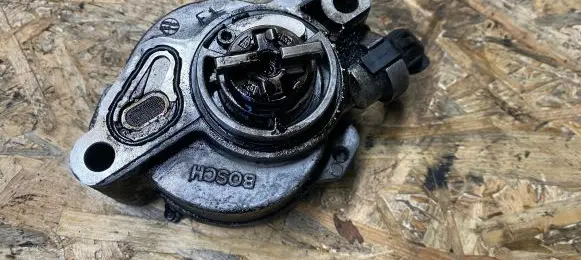 Peugeot Partner Vacuum pump 0156202 01562021611P