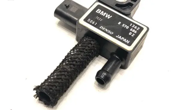 BMW 2 F44 Exhaust gas pressure sensor 8570686