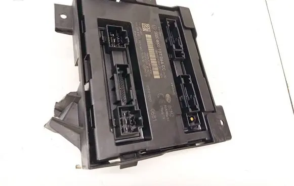 Audi A4 S4 B8 8K Comfort/convenience module 8K0907064CC