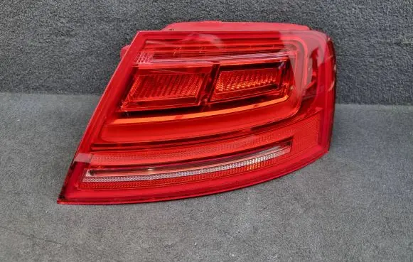 Audi A8 S8 D4 4H Rear/tail lights 4H0945096 4H0945096D