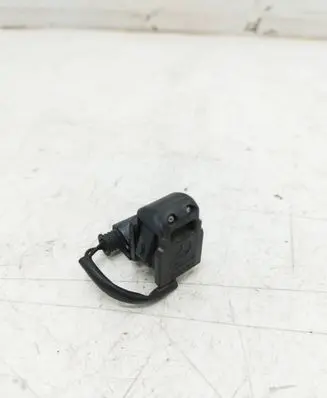Mercedes-Benz S W220 Windshield washer spray nozzle 