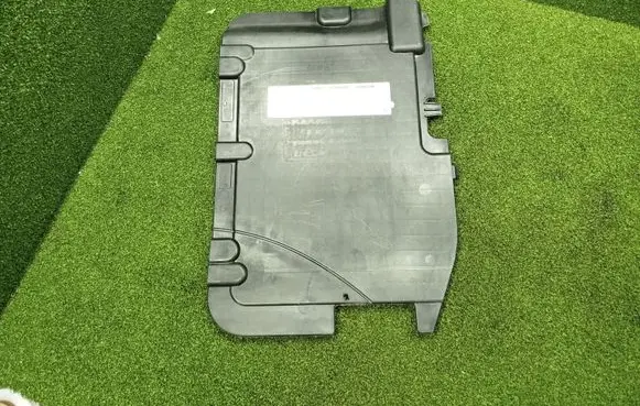 Volkswagen Crafter Battery box tray cover/lid 7C0907300