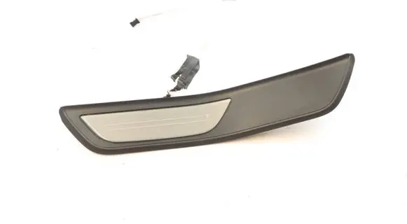BMW 6 F06 Gran coupe Rear sill trim cover 7987931 51477987931 5147755