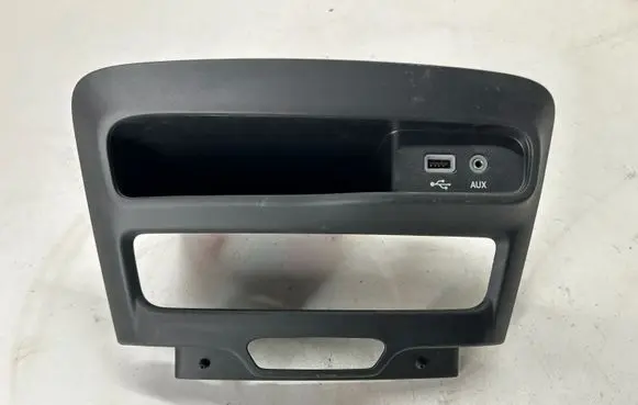 Chrysler Pacifica USB socket connector 6EM06TRMAA 5103636 3347512