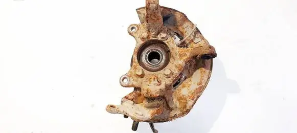 Toyota Avensis T270 Front wheel hub