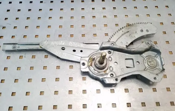 Rear door manual window regulator