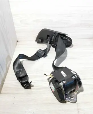Volvo XC40 Rear seatbelt 31462131 22052023