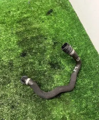 BMW X5 G05 Engine coolant pipe/hose 9894781