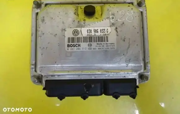Volkswagen Polo III 6N 6N2 6NF Engine control unit/module 030906032G 0261204912