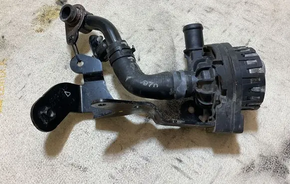 Volkswagen Transporter - Caravelle T6 Electric auxiliary coolant/water pump 04L121065 7LA965567