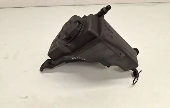 BMW 3 E90 E91 Coolant expansion tank/reservoir 7530079 7520719