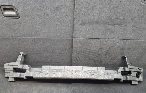Front bumper foam support bar