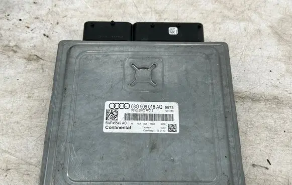 Audi A4 S4 B7 8E 8H Engine control unit/module 03G906018AQ 5WP45549AO