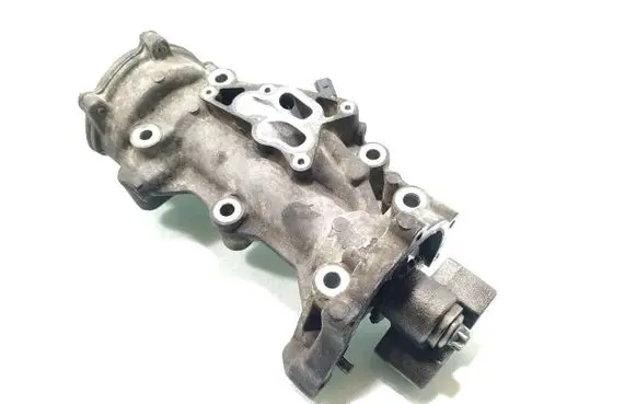 Mitsubishi Colt Oil pump balance shaft A6390130536