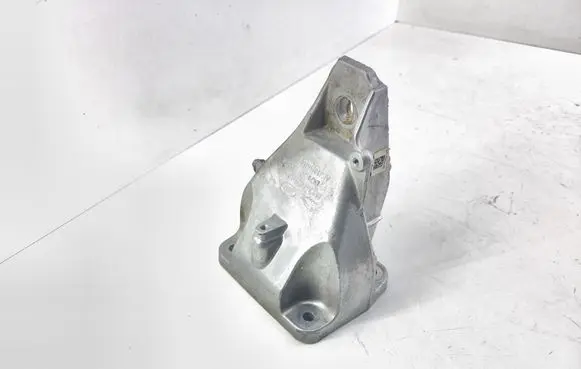 Land Rover Range Rover Sport L461 Engine mounting bracket KPLA6037BA