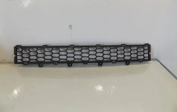 Chevrolet Captiva Front bumper lower grill