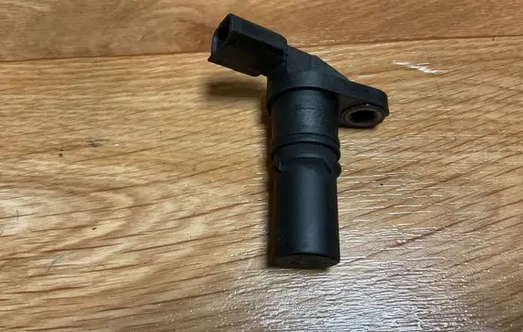 Renault Megane III Crankshaft position sensor 8200885209A