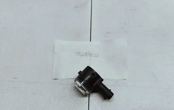 Tesla Model 3 Parking PDC sensor 1127503-11-D TN29-12-25 E132840
