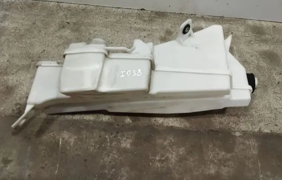 Volvo S90, V90 Windshield washer fluid reservoir/tank 31662428