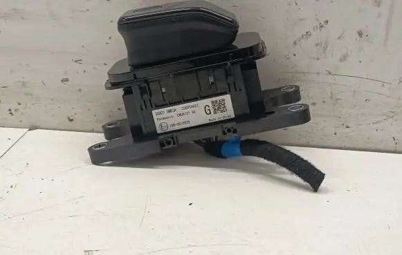 Nissan Qashqai J12 Gear selector 349015MR3A