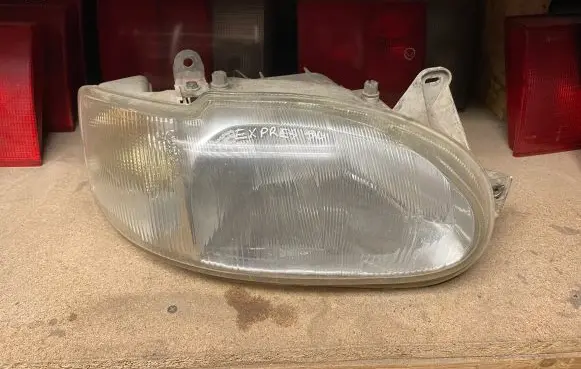 Ford Escort Headlight/headlamp