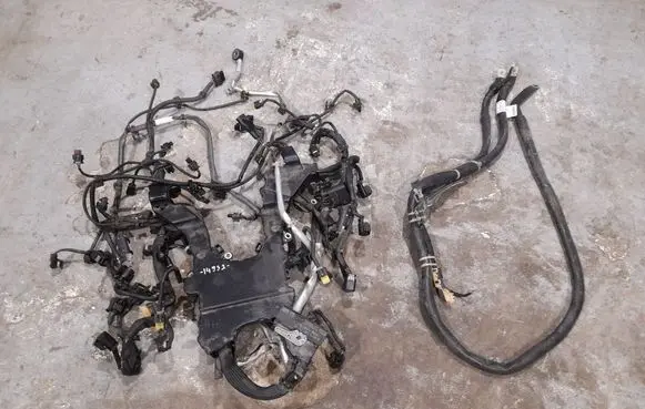 Mercedes-Benz C W205 Engine installation wiring loom 2761591125 2761591025