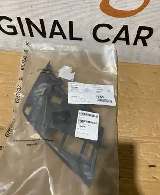 Polestar 2 Front bumper mounting bracket 31663662