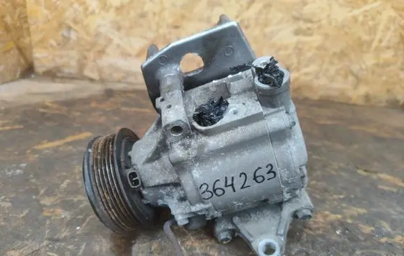Subaru B9 Tribeca Air conditioning (A/C) compressor (pump) 73111AG010