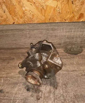 Volkswagen PASSAT B4 Power steering pump
