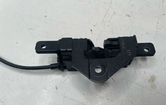 BMW X5 E53 Tailgate/trunk/boot lock/catch/latch 8408964