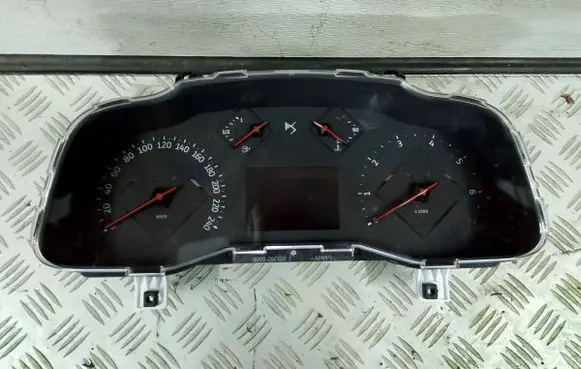 Citroen DS7 Crossback Clock 