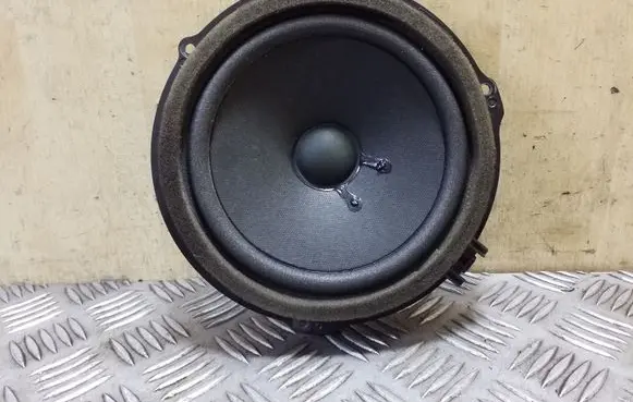Ford Focus Front door speaker AA6T18808AA