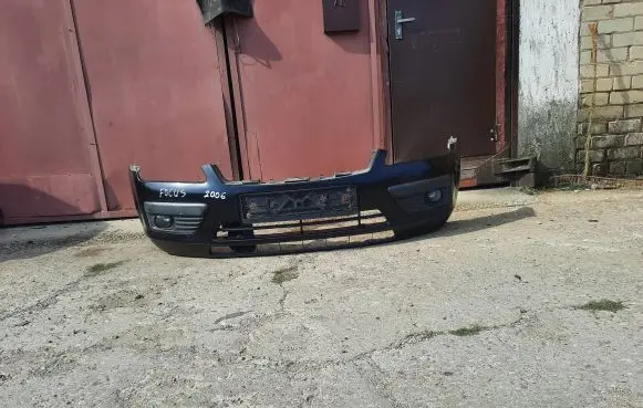 Ford Focus Front bumper Juodas